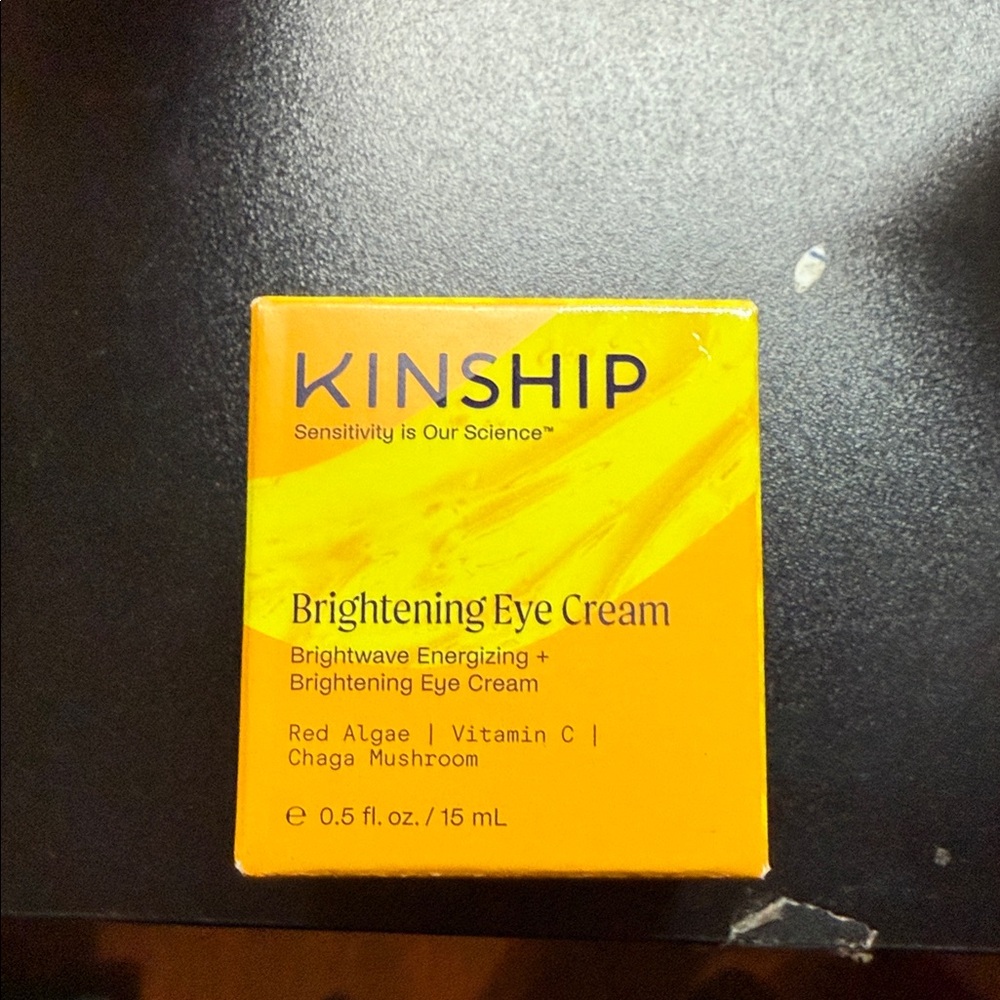 Kinship Brightwave Energizing Eye Cream - Yellow